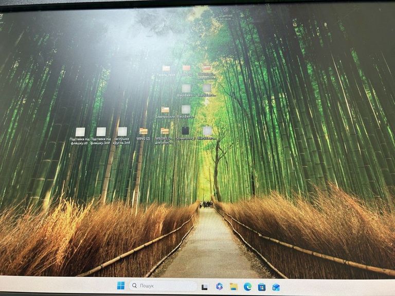 Купити Dell p2210f Б/У