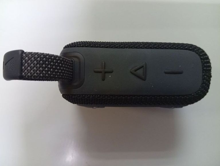 Купити Jbl go 4 Б/У