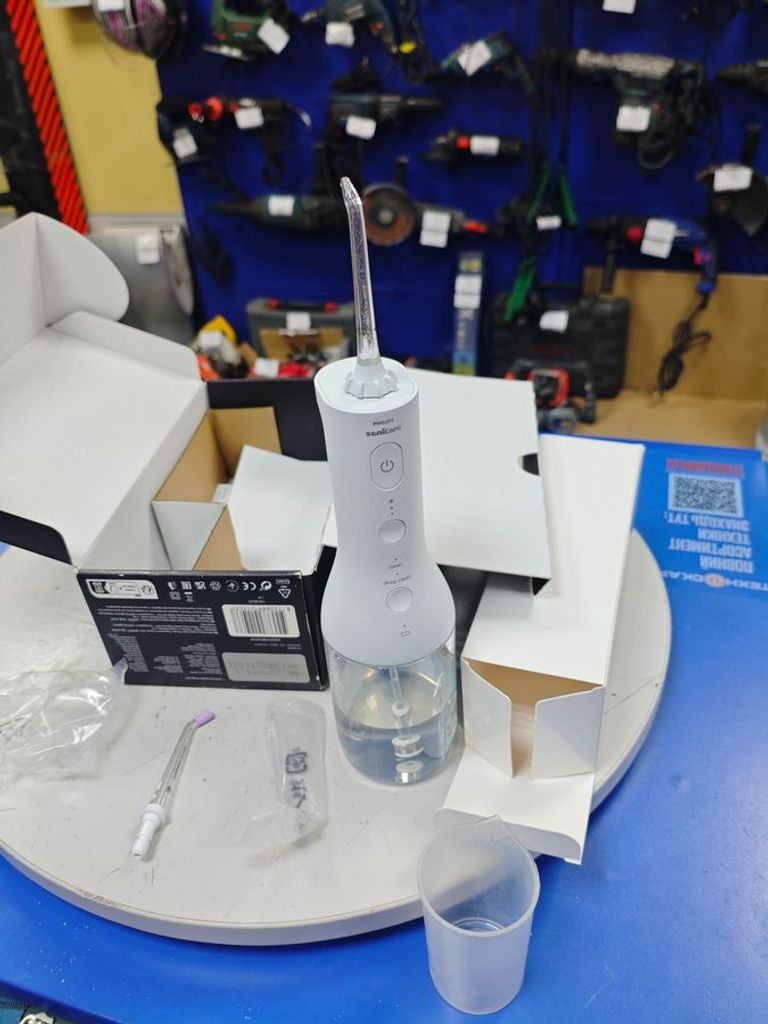 Купити Philips Sonicare Cordless Power Flosser 3000 HX3826/31 Б/У