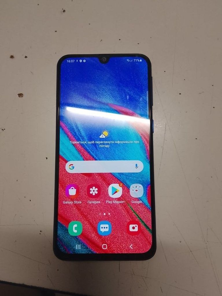 Дешево Samsung galaxy a40 2019 sm-a405 4/64gb з ломбарду