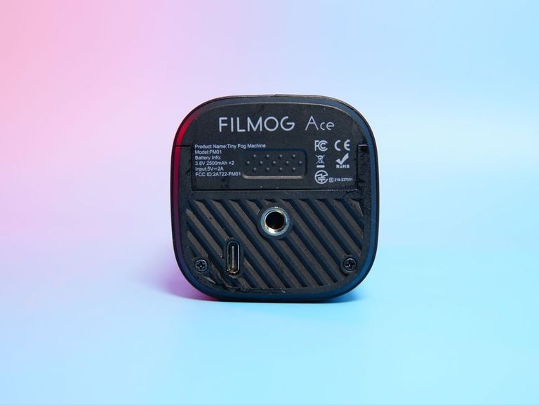 Ulanzi Vijim FM01 FILMOG Ace Portable Fog Machine Without Fog Juice and battery (R004 FM01) Новий. Код:null. Зображення 5