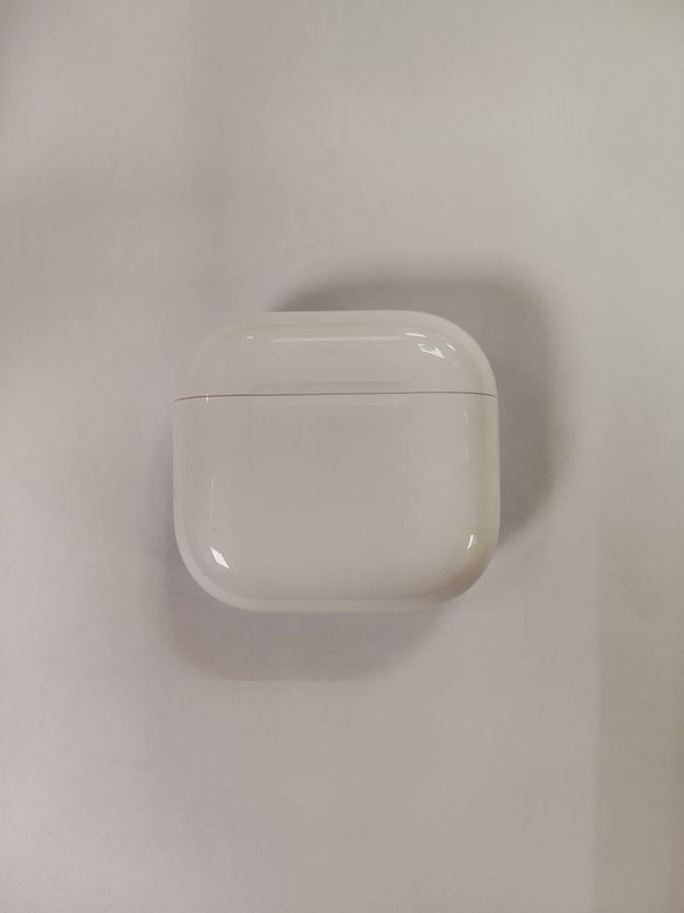 Купити Apple airpods 4 Б/У