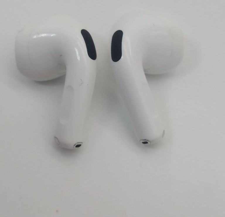 Apple airpods 4 with active noise cancellation Код:01-200880913. Изображение 5