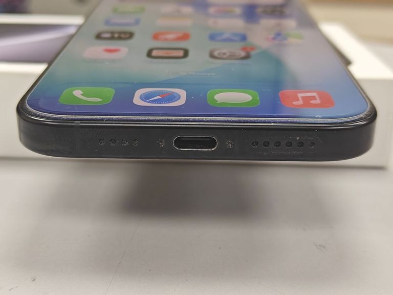 Оголошення Apple iphone 16 pro max 256gb esim Б/У