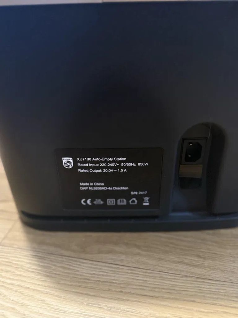 Дешиво Philips 7000 Series Aqua XC7055/01 с ломбарда