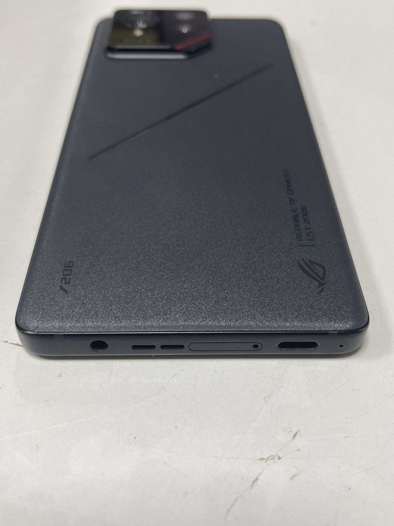 Asus ROG Phone 9 Pro 16/512GB Phantom Black Код:01-200893547. Зображення 6