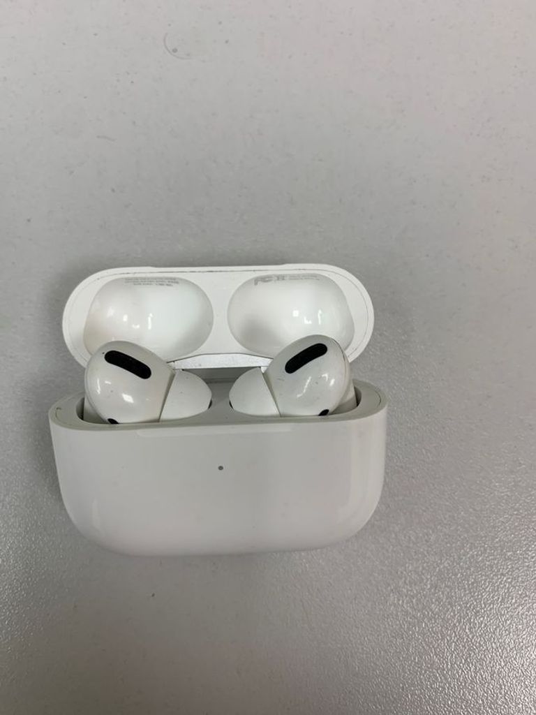 Дешево Apple AirPods Pro (MWP22) з ломбарду