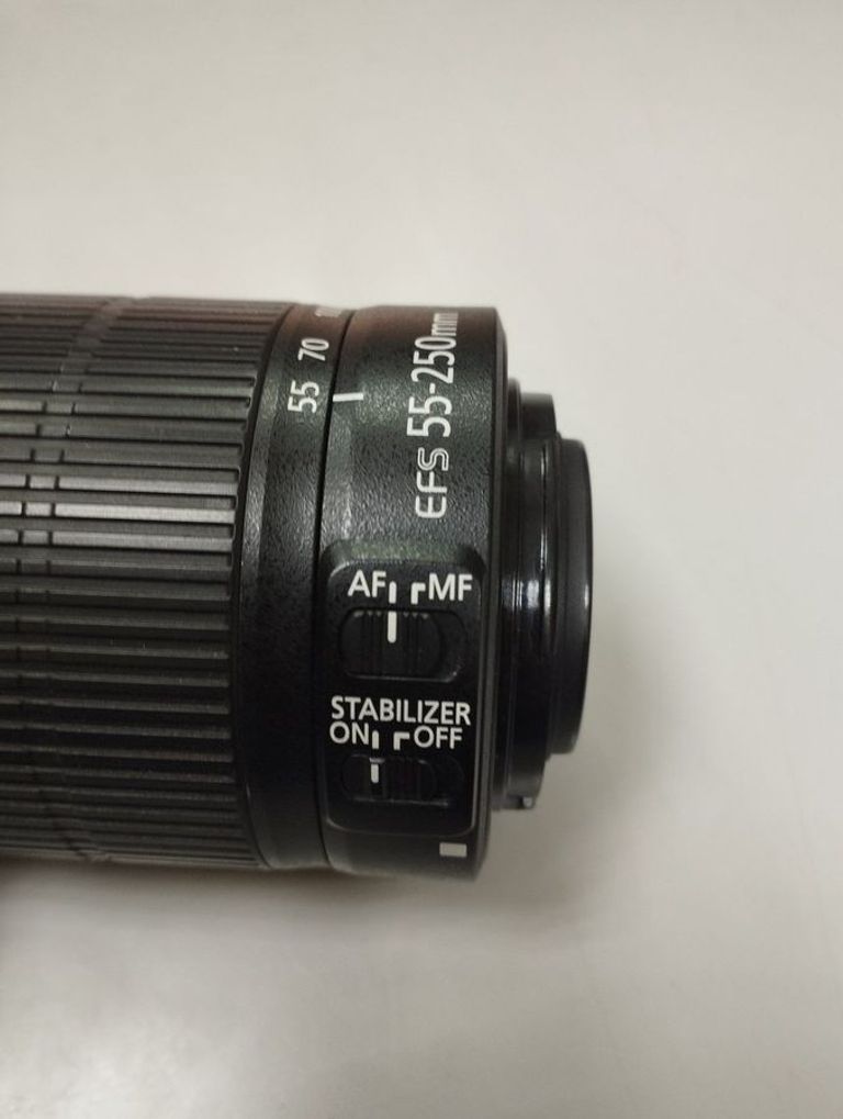 Купити Canon EF-S 55-250mm f/4-5,6 IS II Б/У