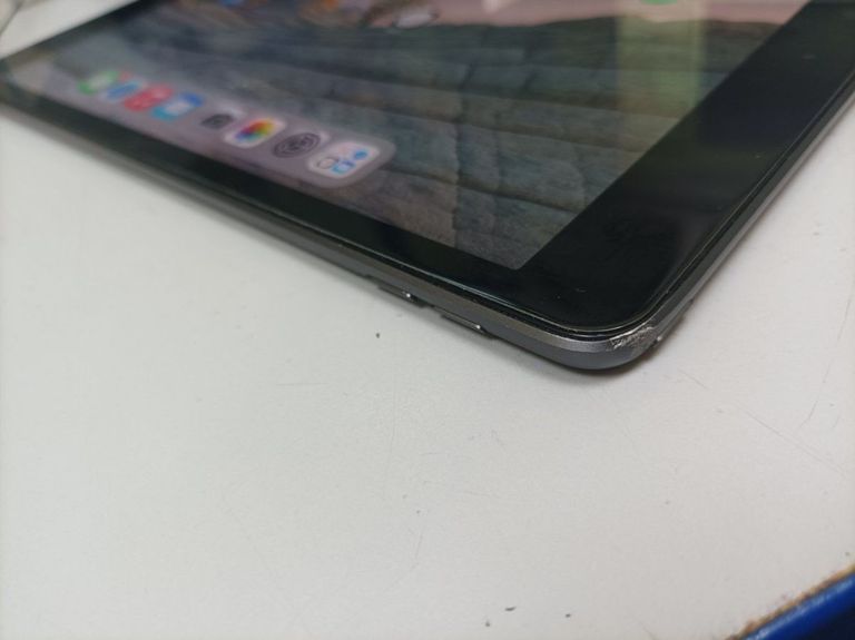 Распродажа Apple ipad 8 wifi 32gb 4g, продавец Техноскарб