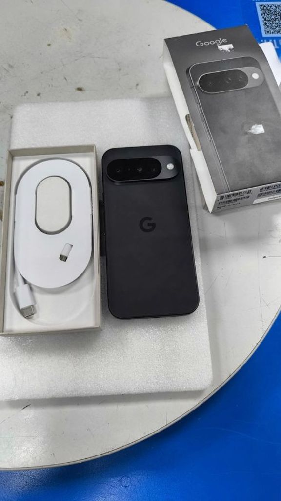 Купить Google Pixel 10 12/256GB Indigo Б/У