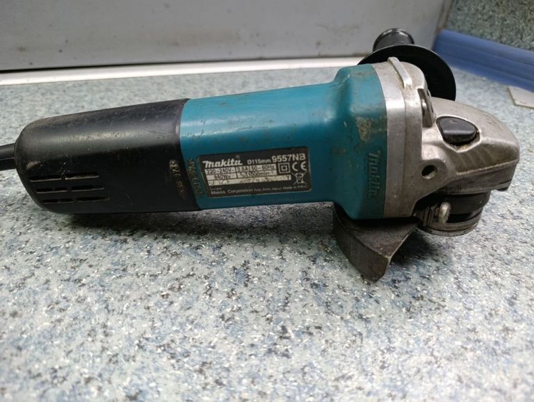 Распродажа Makita 9557nb, продавец Техноскарб