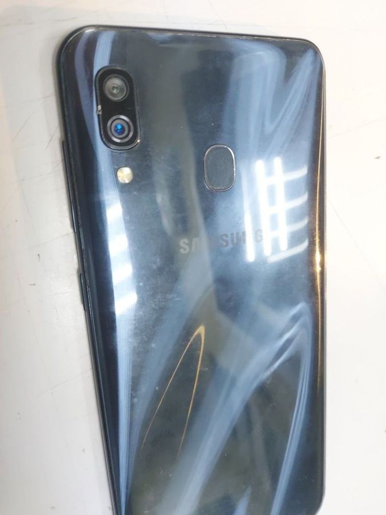 Оголошення Samsung galaxy a30 2019 3/32gb Б/У
