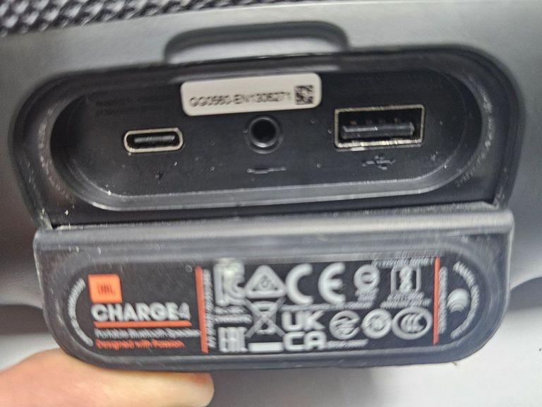 Дешиво Jbl charge 4 с ломбарда