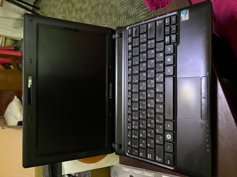 Дешиво Samsung N-147 с ломбарда