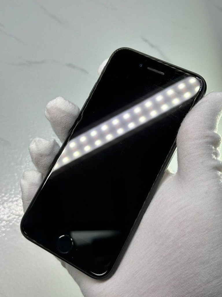 Apple iPhone SE 2020 128GB Black Slim Box (MHGT3) Код:01-200929739. Изображение 7