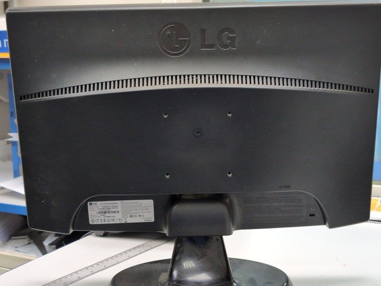 Дешево Lg w1943ss з ломбарду