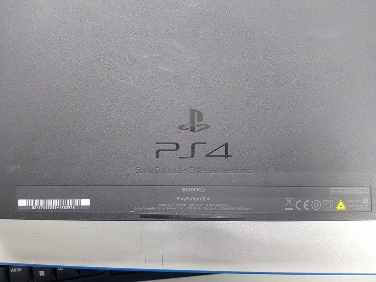 Дешево Sony playstation 4 1tb з ломбарду