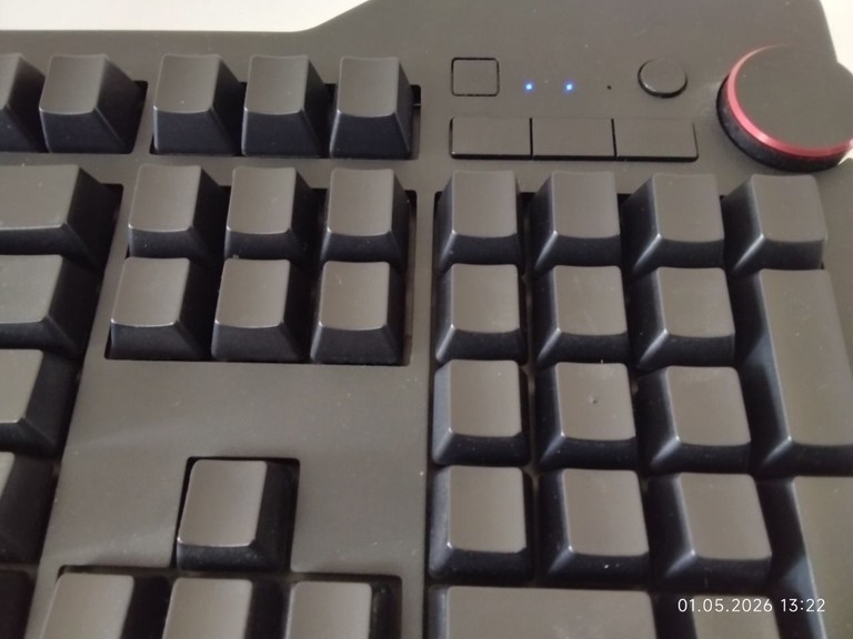 Дешево Das Keyboard 4Ultimate (модель DASK4ULTMBLU-3G7-r1.2) з ломбарду
