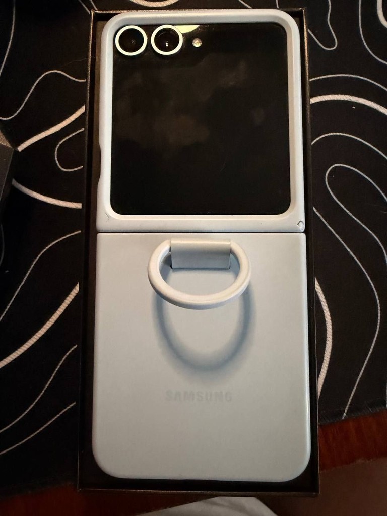 Samsung Galaxy Flip6 12/256GB Blue (SM-F741BLBG) Код:null. Изображение 6