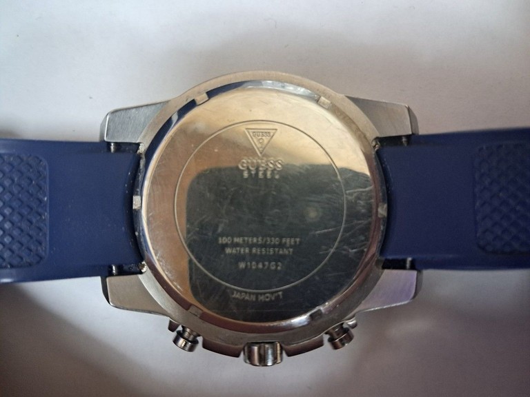 Распродажа GUESS W1047G2, продавец Техноскарб