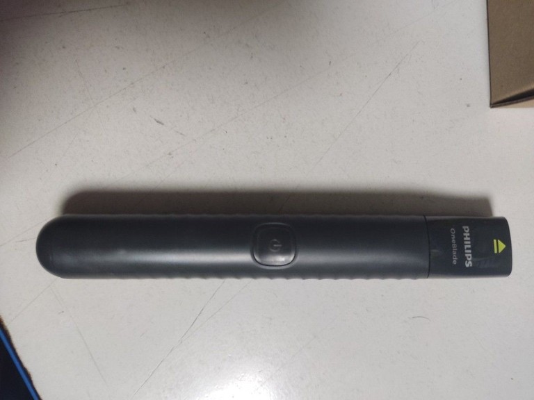 Дешиво Philips OneBlade QP1424/65 с ломбарда