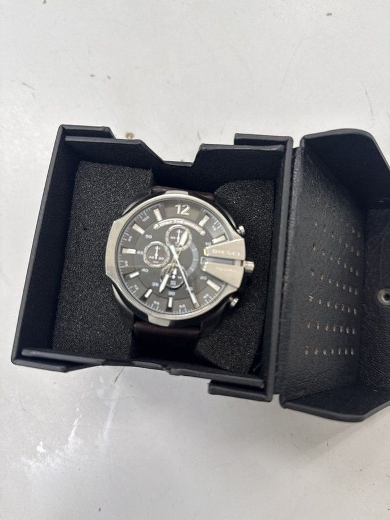 Купити Diesel DZ4290 Б/У