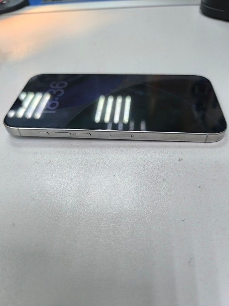 Apple iphone 16 pro max 256gb Код:01-201005907. Зображення 8