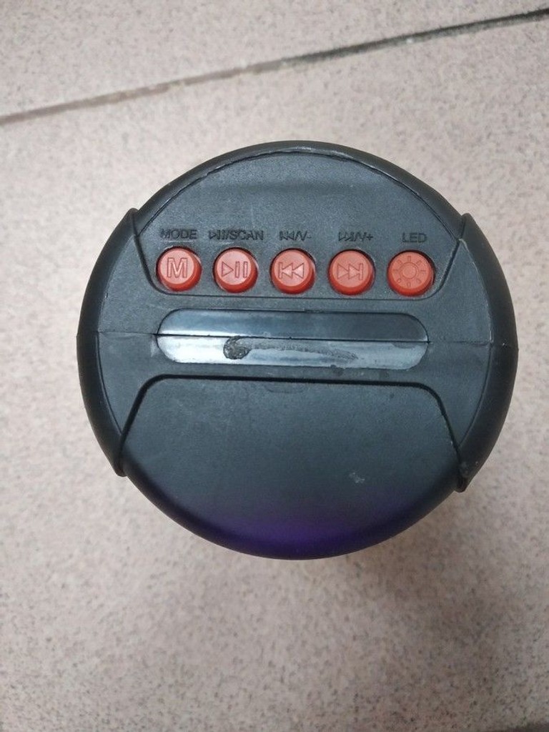 Дешево Без Виробника bt speaker з ломбарду