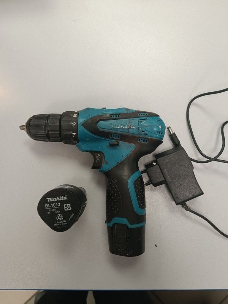 Оголошення Makita(Копія) df330d Б/У