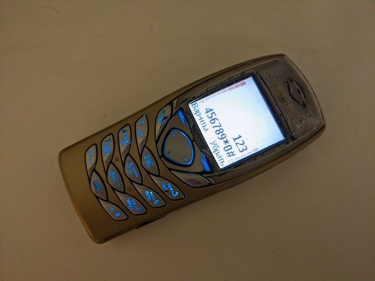 Купити Nokia 6100 Б/У