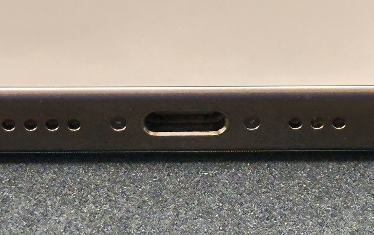 Оголошення Apple iphone 16 pro 128gb Б/У
