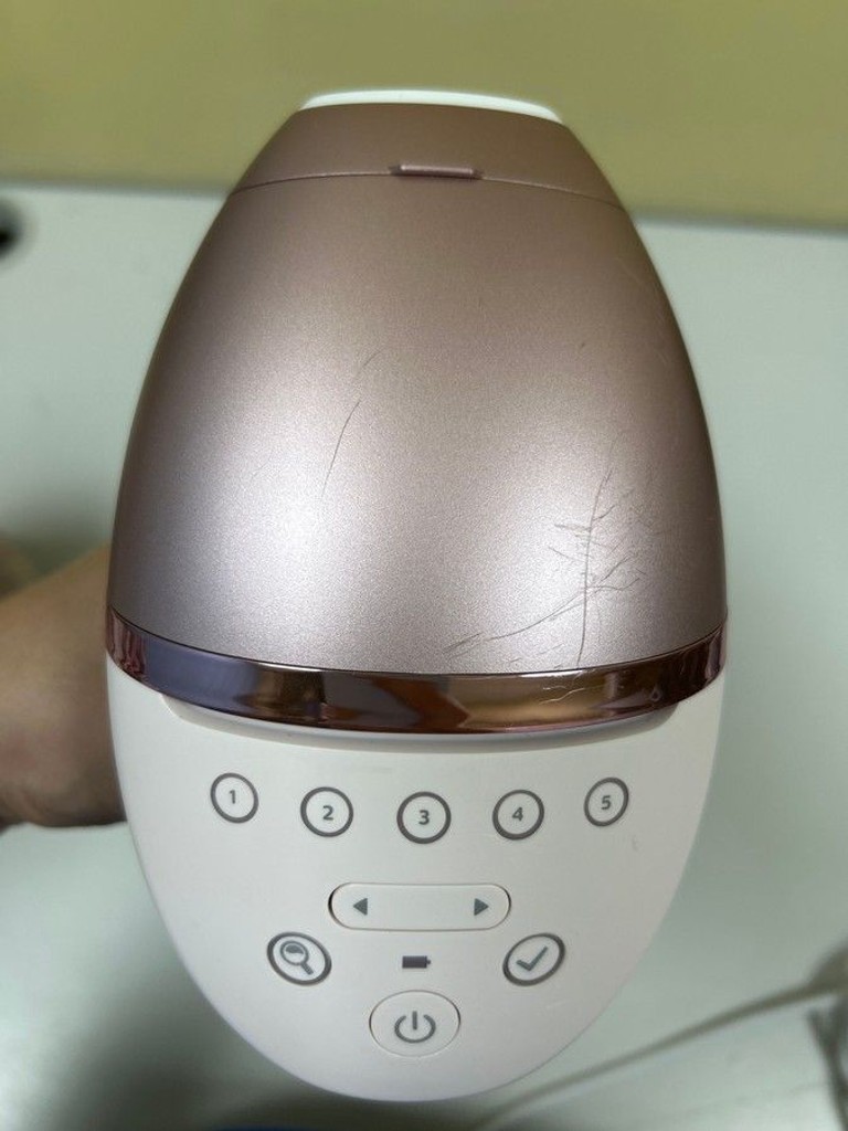 Розпродаж Philips Lumea IPL 9900 Series BRI977/00, продавець Техноскарб