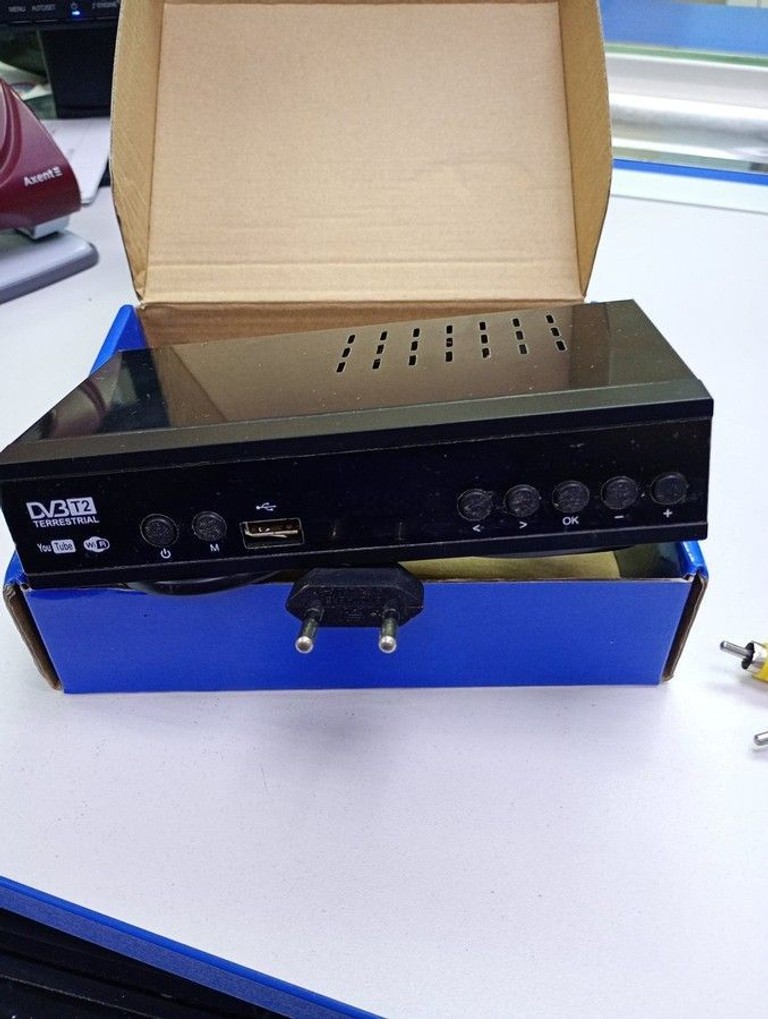 Купити Terrestrial dvb-t2 Б/У