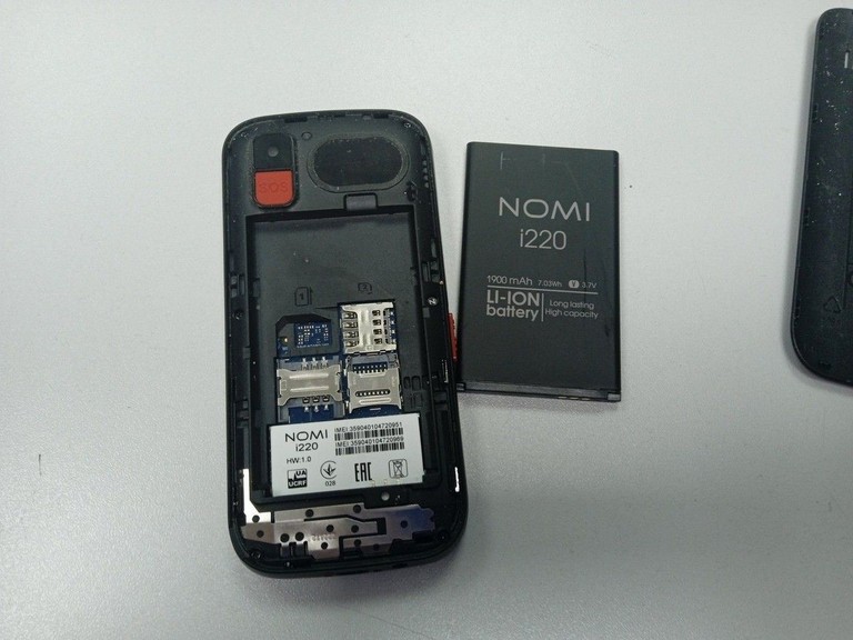 Оголошення Nomi i220 Red Б/У