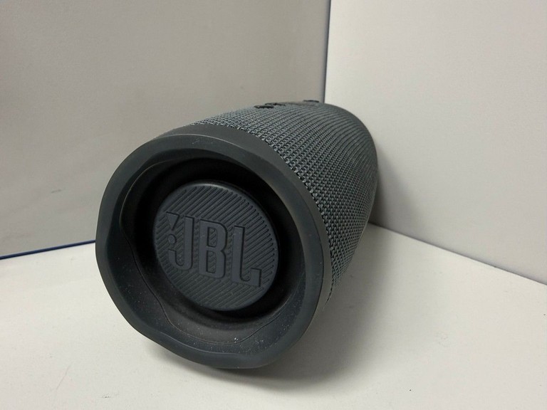 Оголошення Jbl charge essential 2 Б/У