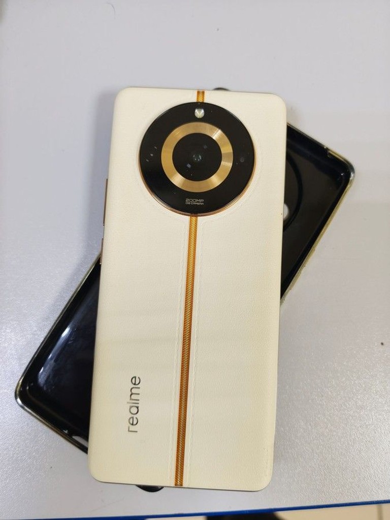 Объявление Realme 11 Pro+ 8/256GB Oasis Green Б/У
