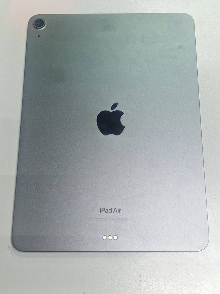 Дешево Apple ipad air 2022 wi-fi 256gb з ломбарду