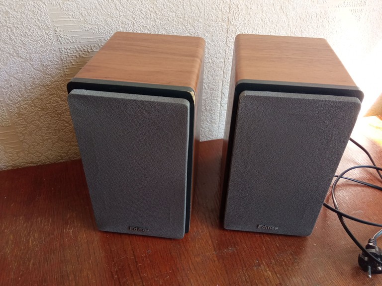 Купити Edifier R1200T + Bluetooth Б/У