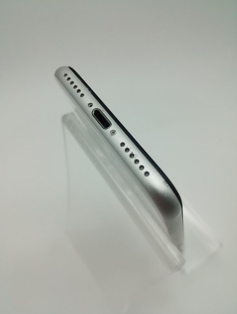 Apple iPhone SE 2020 128GB Black Slim Box (MHGT3) Код:01-201107331. Зображення 5