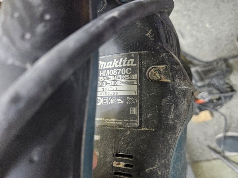 Оголошення Makita HM0870C Б/У