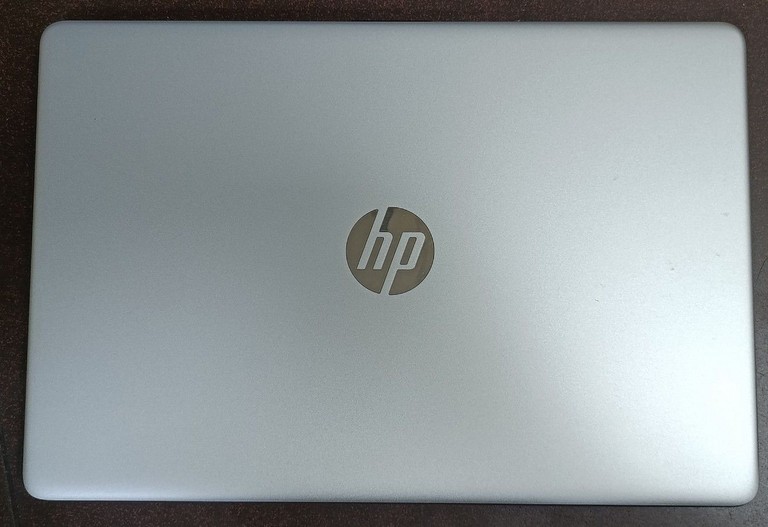 Дешево Hp 15/core i3-1215u ddr5/8gb ddr5/hdd *відсутній/ssd 256 gb/*інтегрована з ломбарду