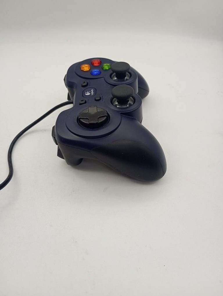 Розпродаж Logitech Gamepad F310, продавець Техноскарб