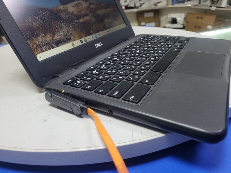 Дешево Dell 11/celeron n4000 ddr4/4gb ddr4/ssd 32 gb/*інтегрована з ломбарду