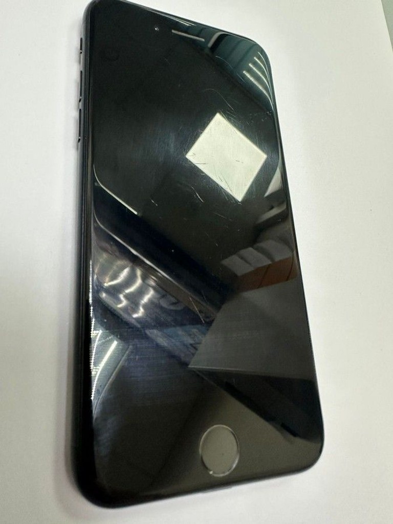 Apple iphone 7 32gb Код:01-201152801. Изображение 6