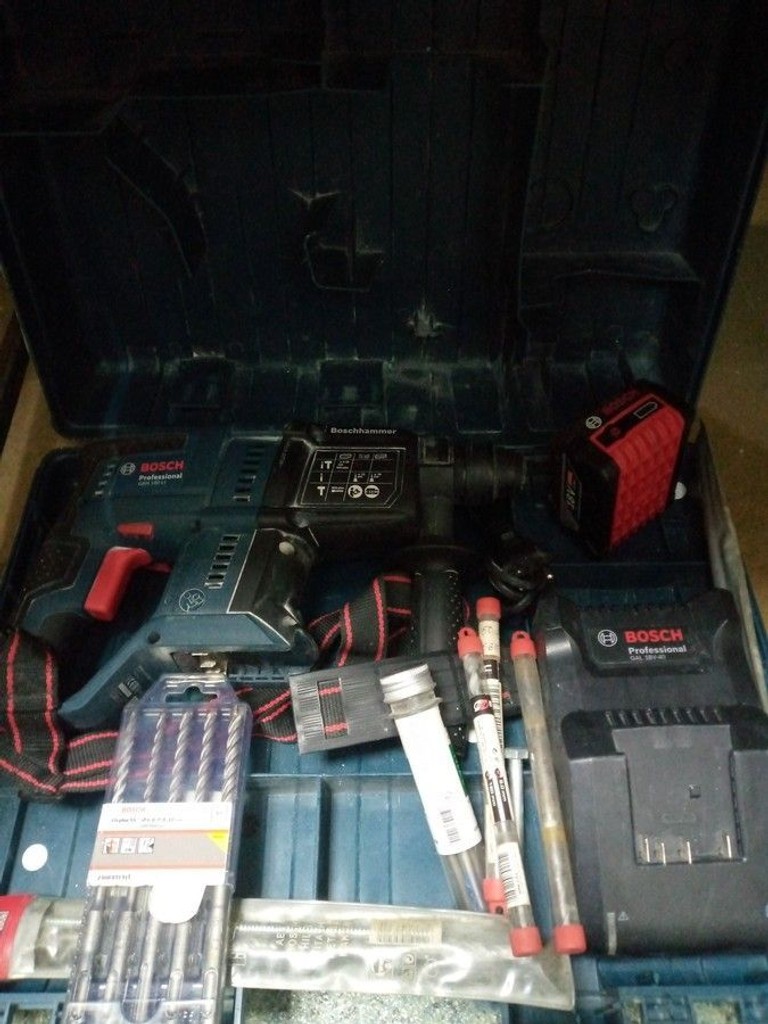 Дешево Bosch gbh 180-li з ломбарду