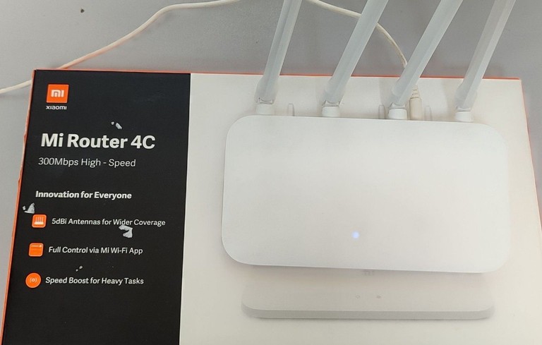 Купити Xiaomi mi wifi router 4c global Б/У