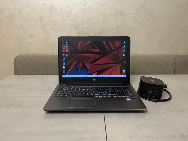 Купить HP Zbook 15 G4, 15,6 FHD, i7-7700HQ, 256GB SSD, 16GB DDR4, Nvidia M1200 4GB, докстанція Б/У