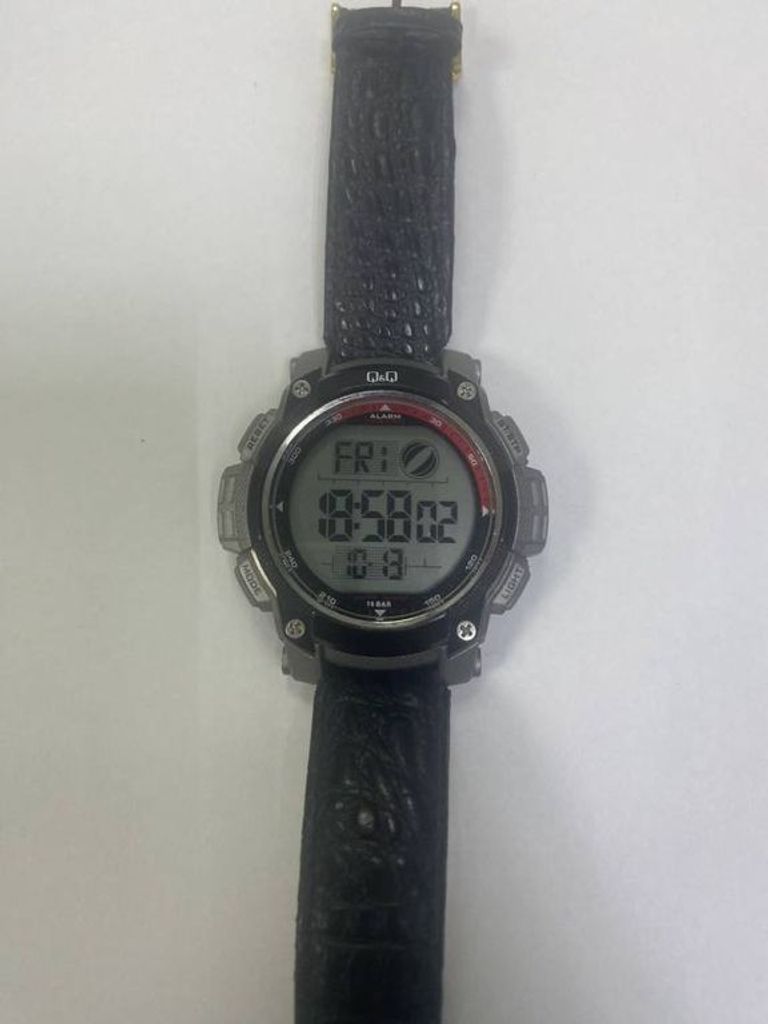 Q&Q Man Black (M132J001Y)