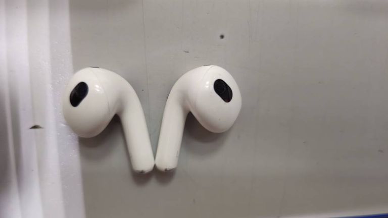 Apple airpods 3rd generation