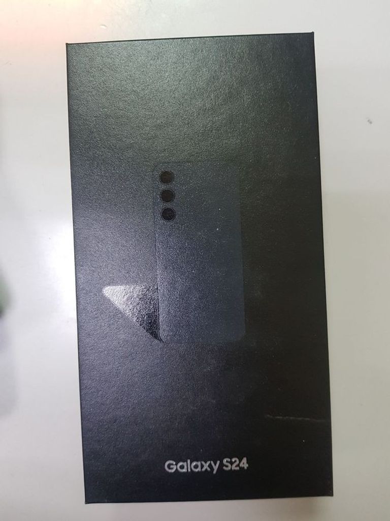 Samsung galaxy s24 8/256gb Код:01-200490577. Изображение 5